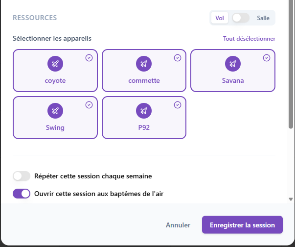 Création d'un créneau par un instructeur : plage horaire, choix de plusieurs machines, répétition hebdomadaire et ouverture aux baptêmes.